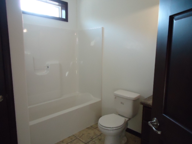 2864 Wabash Avenue Rochester, IN 46975 - Photo 14 of 32