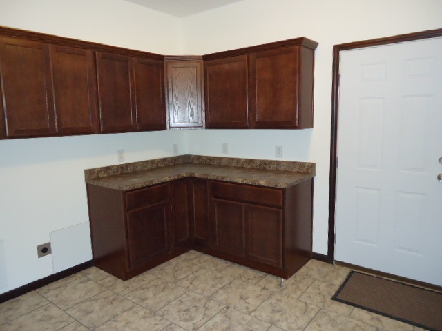 2864 Wabash Avenue Rochester, IN 46975 - Photo 3 of 32
