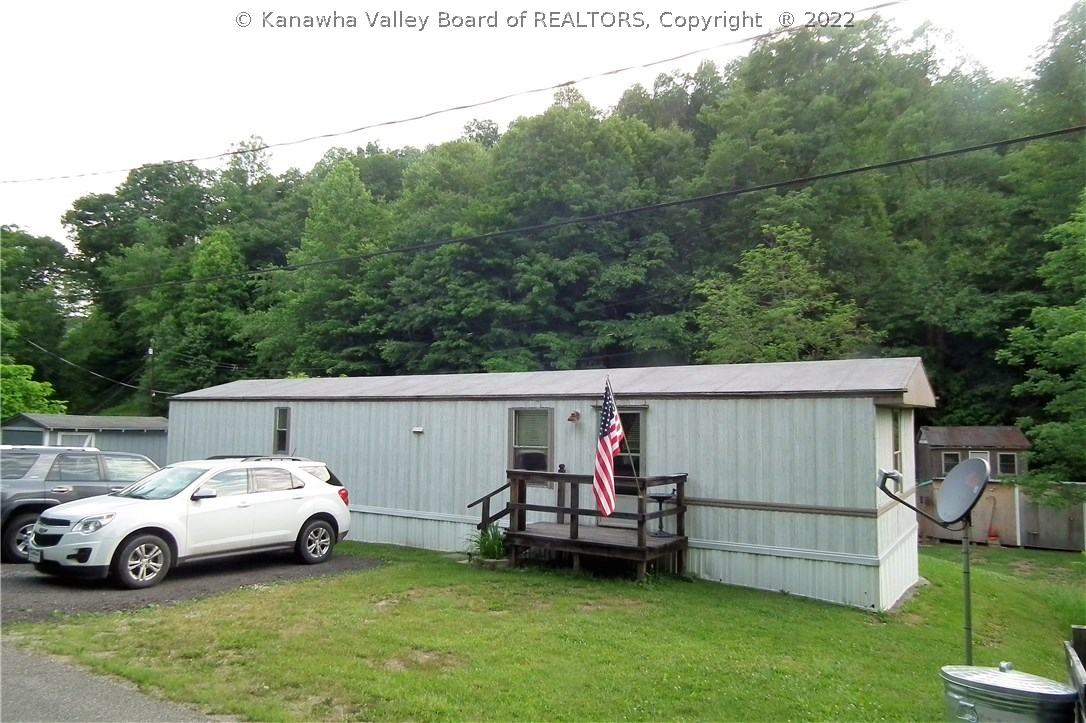5211 Aarons Fork Road Elkview, WV 25071 - Photo 1 of 6 Gallery Image 1