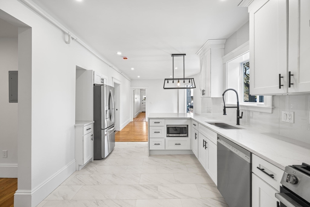 10 Beech Street, Unit 2 Cambridge, MA 02140 - Photo 2 of 21