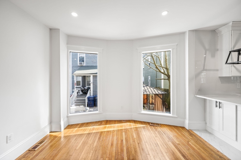 10 Beech Street, Unit 2 Cambridge, MA 02140 - Photo 7 of 21