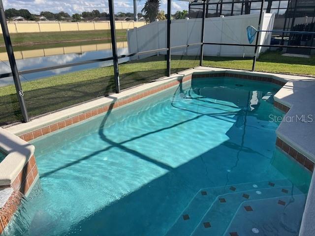 2533 Oneida Loop Kissimmee, FL 34747 - Photo 32 of 73 a view of swimming pool with a yard