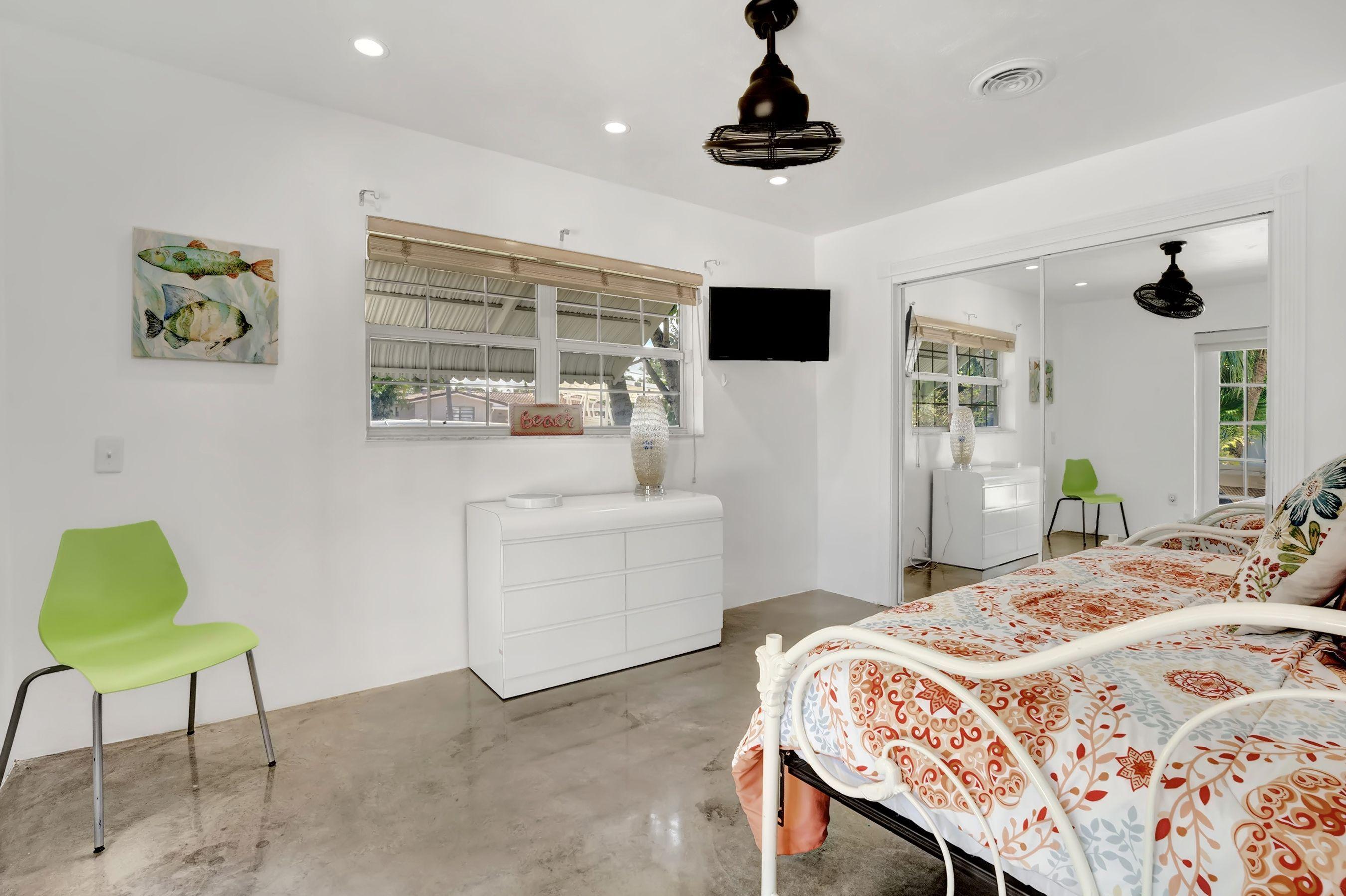 1199 Southwest 4th Avenue Boca Raton, FL 33432 - Photo 15 of 31 rbbnNR-Y