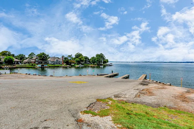 $294,900 | 13095 Clearview Drive, Willis, TX 77318