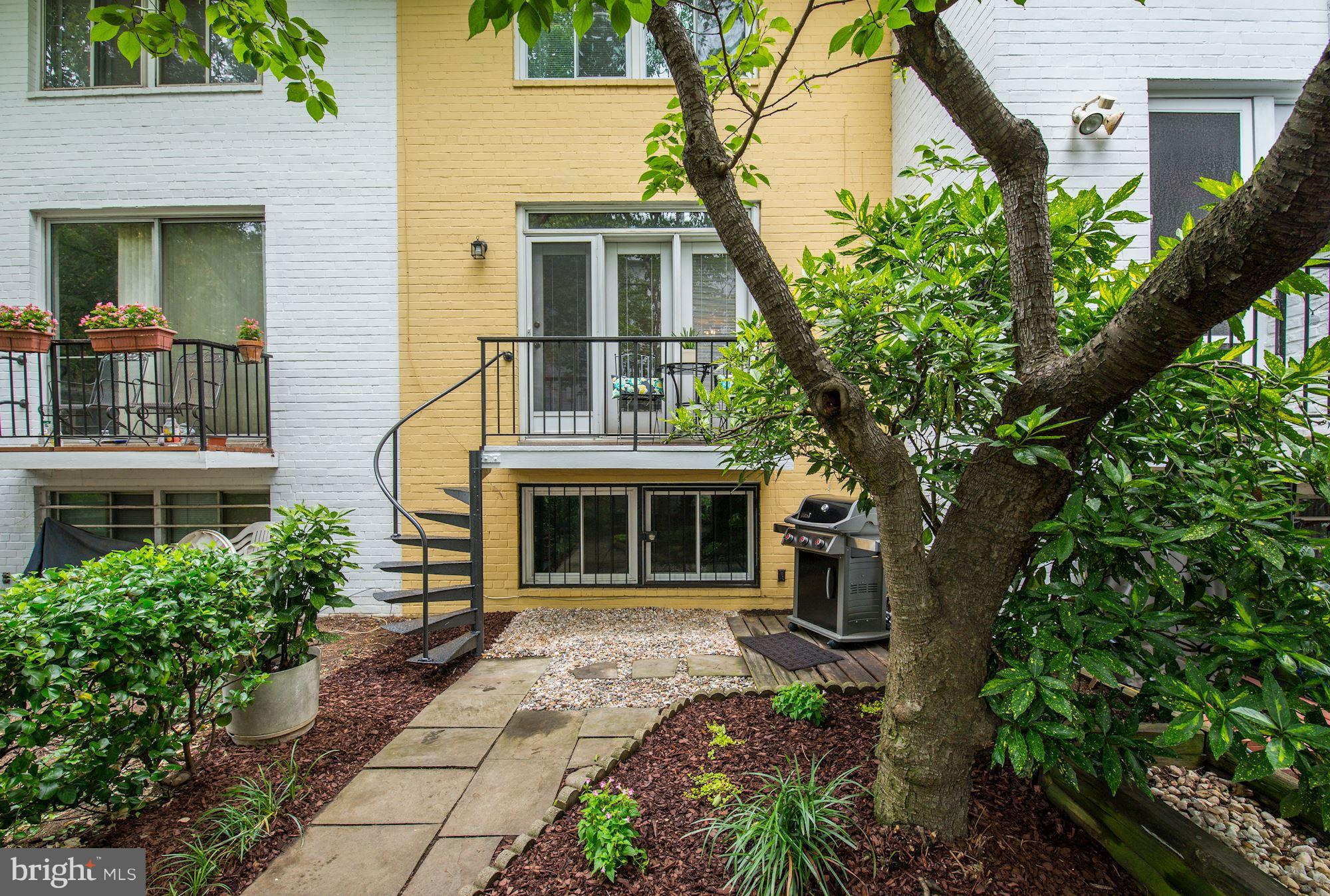 703 3rd Street Southwest, Unit 602 Washington, DC 20024 - Photo 24 of 30 Back Yard