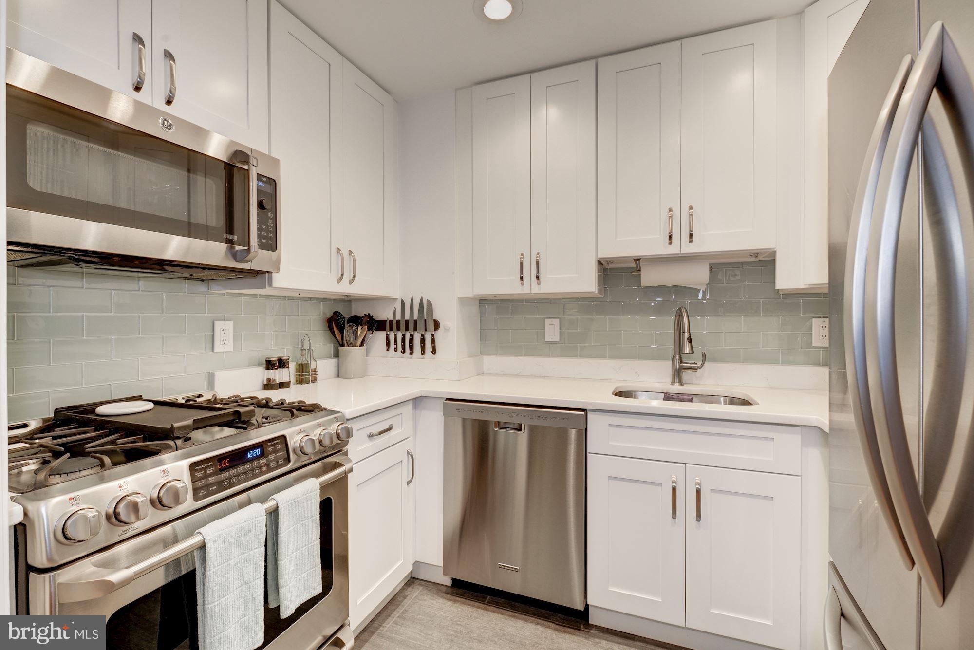 703 3rd Street Southwest, Unit 602 Washington, DC 20024 - Photo 7 of 30 Kitchen
