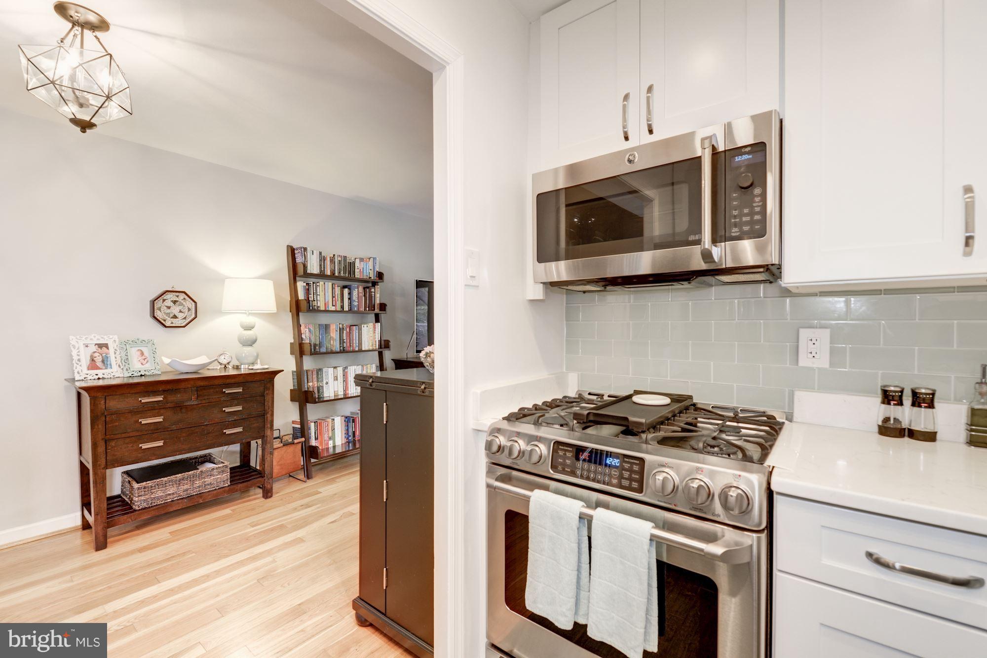 703 3rd Street Southwest, Unit 602 Washington, DC 20024 - Photo 8 of 30 Kitchen