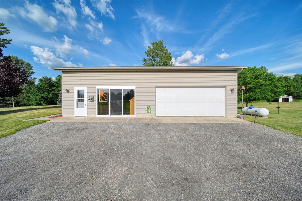 13465 Horning Road Brooklyn, MI 49230 - Photo 36 of 57