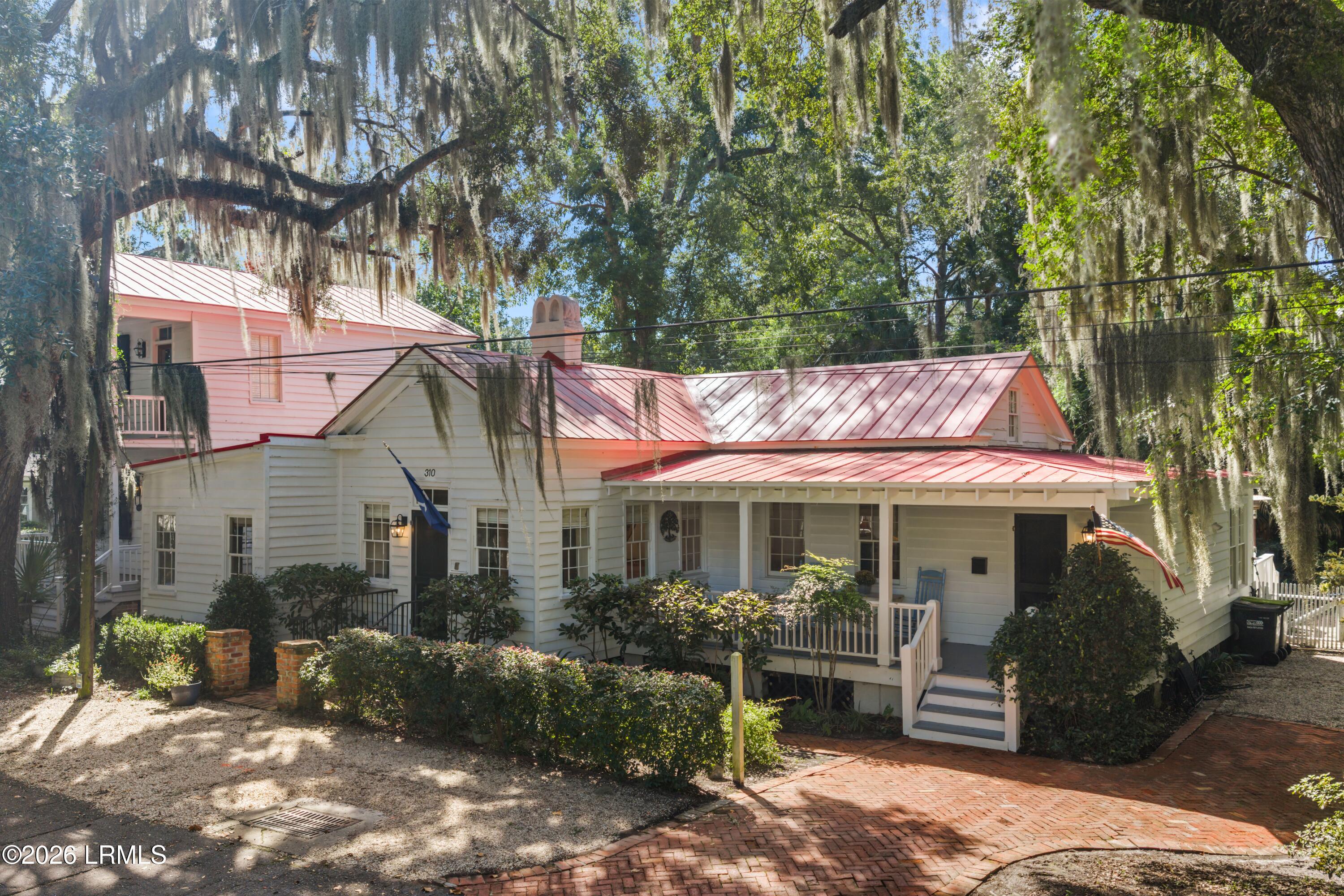 310 Hancock Street Beaufort, SC 29902 - Photo 41 of 46 Drone of Home