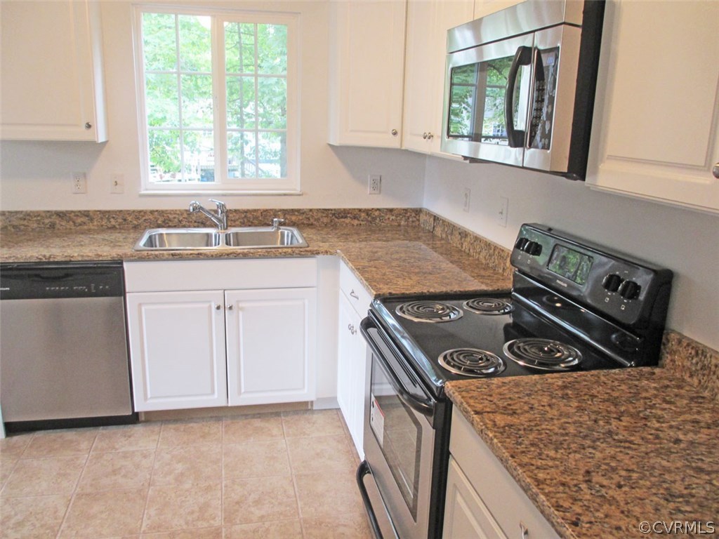 4910 Darrowby Road Glen Allen, VA 23060 - Photo 3 of 16 Gallery Image 3