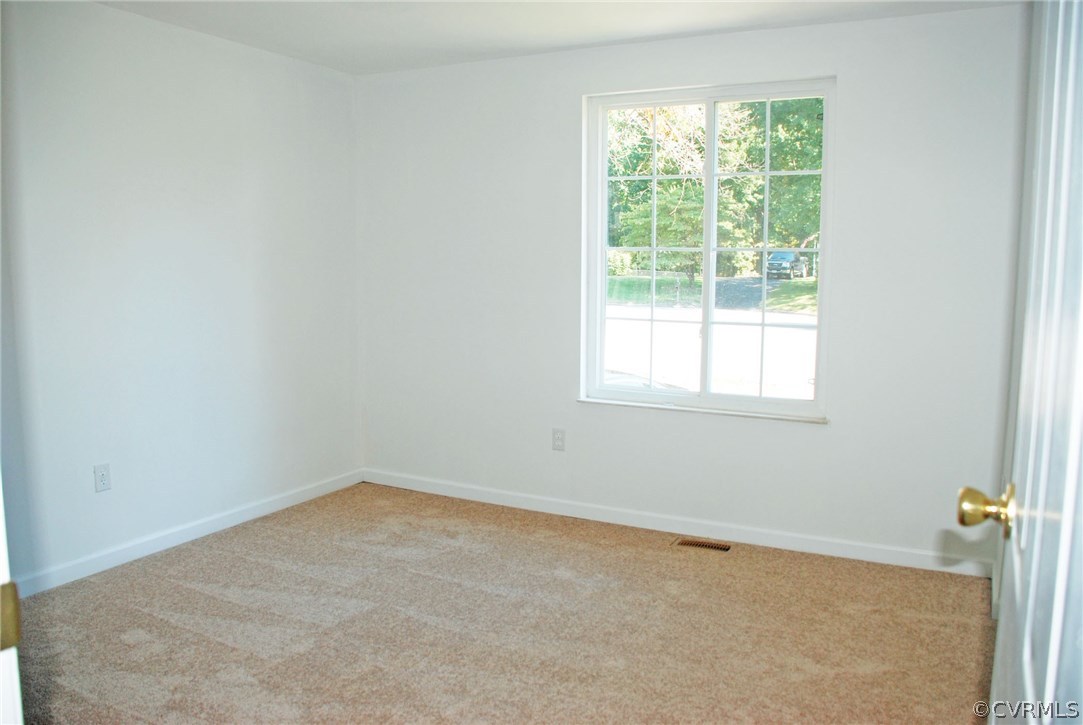 4910 Darrowby Road Glen Allen, VA 23060 - Photo 9 of 16 Gallery Image 9