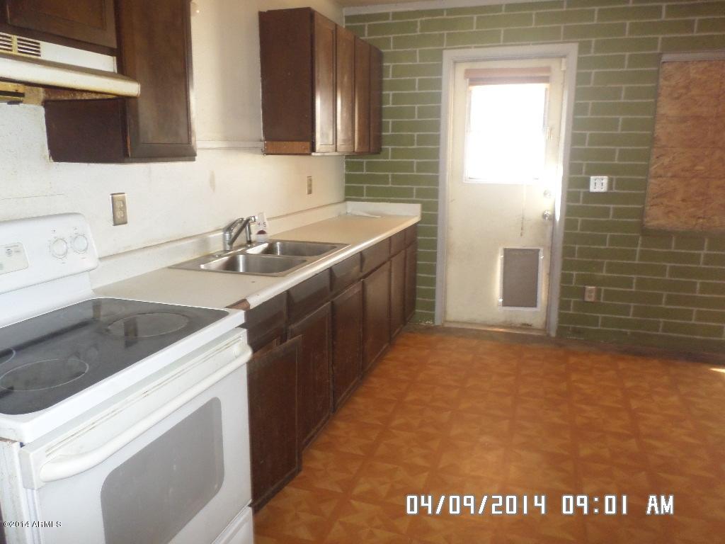 1731 West Pecan Road Phoenix, AZ 85041 - Photo 3 of 15 SAM_7414