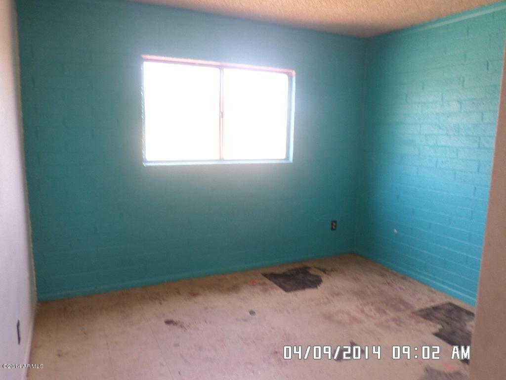 1731 West Pecan Road Phoenix, AZ 85041 - Photo 7 of 15 SAM_7418