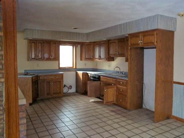 4804 West Middle Road Peoria, IL 61607 - Photo 2 of 9 Gallery Image 2