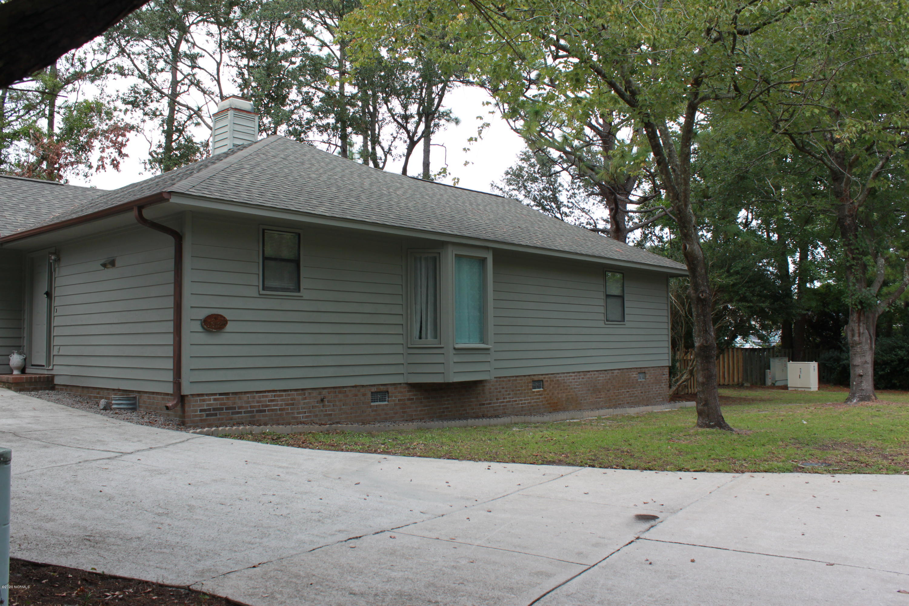 4412 Windtree Road Wilmington, NC 28403 - Photo 3 of 39 2020-09-28 17.24.50