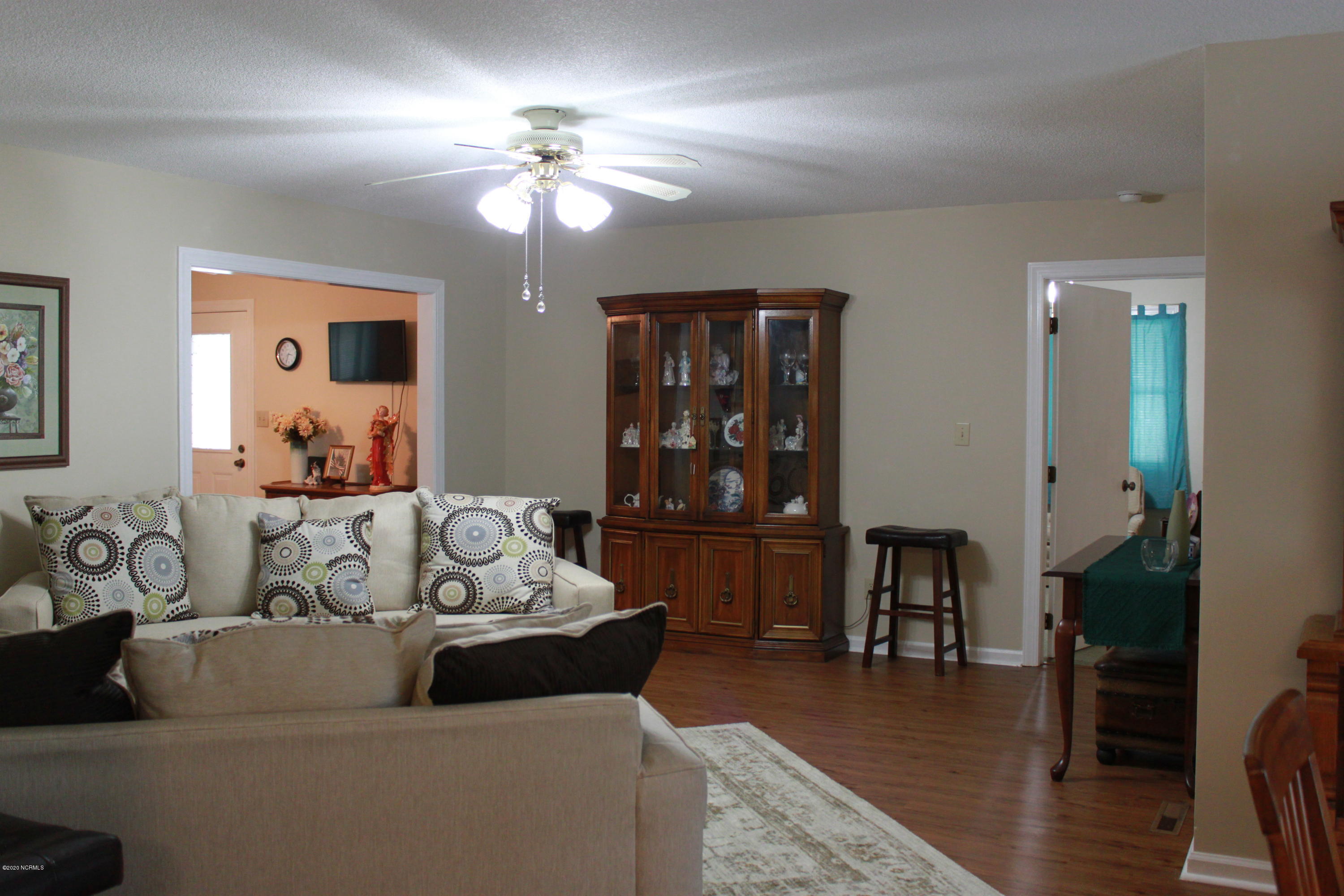 4412 Windtree Road Wilmington, NC 28403 - Photo 8 of 39 2020-09-28 17.15.21