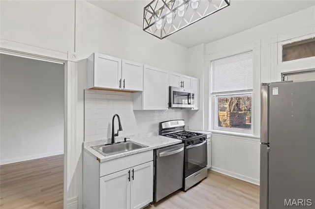 $249,900 | 3233 Nebraska Avenue, St. Louis, MO 63118