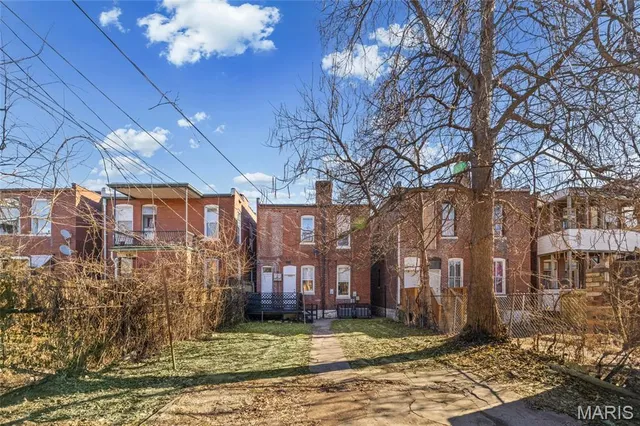 $249,900 | 3233 Nebraska Avenue, St. Louis, MO 63118
