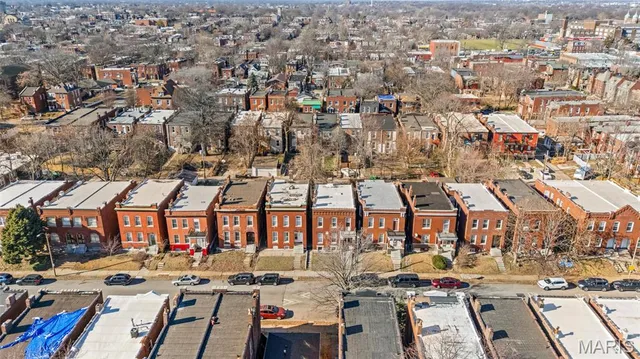 $249,900 | 3233 Nebraska Avenue, St. Louis, MO 63118