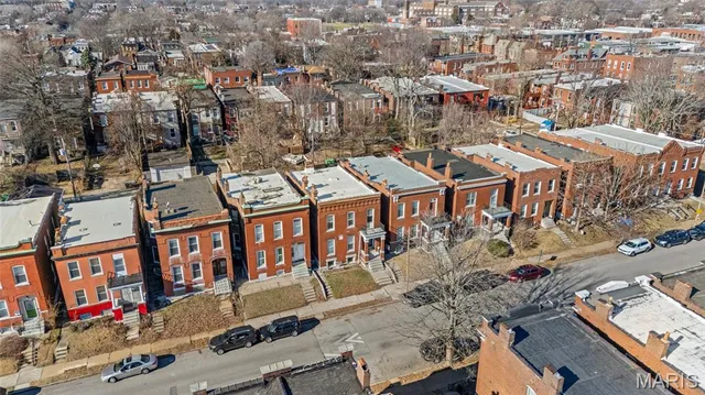 $249,900 | 3233 Nebraska Avenue, St. Louis, MO 63118