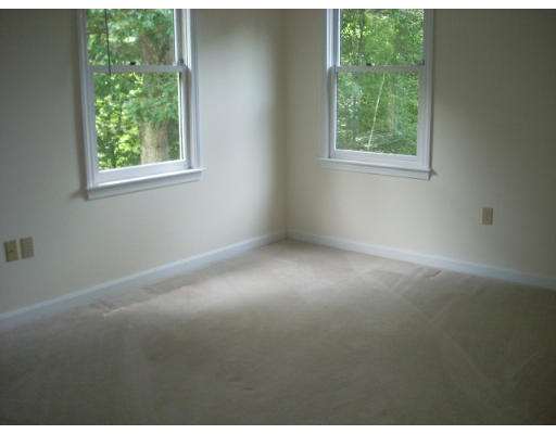 37 Paige Farm Road Amesbury, MA 01913 - Photo 16 of 18 Gallery Image 16