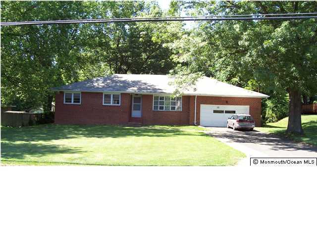 15 Pleasant Valley Road Morganville, NJ 07751 - Photo 1 of 3 Primary Photo