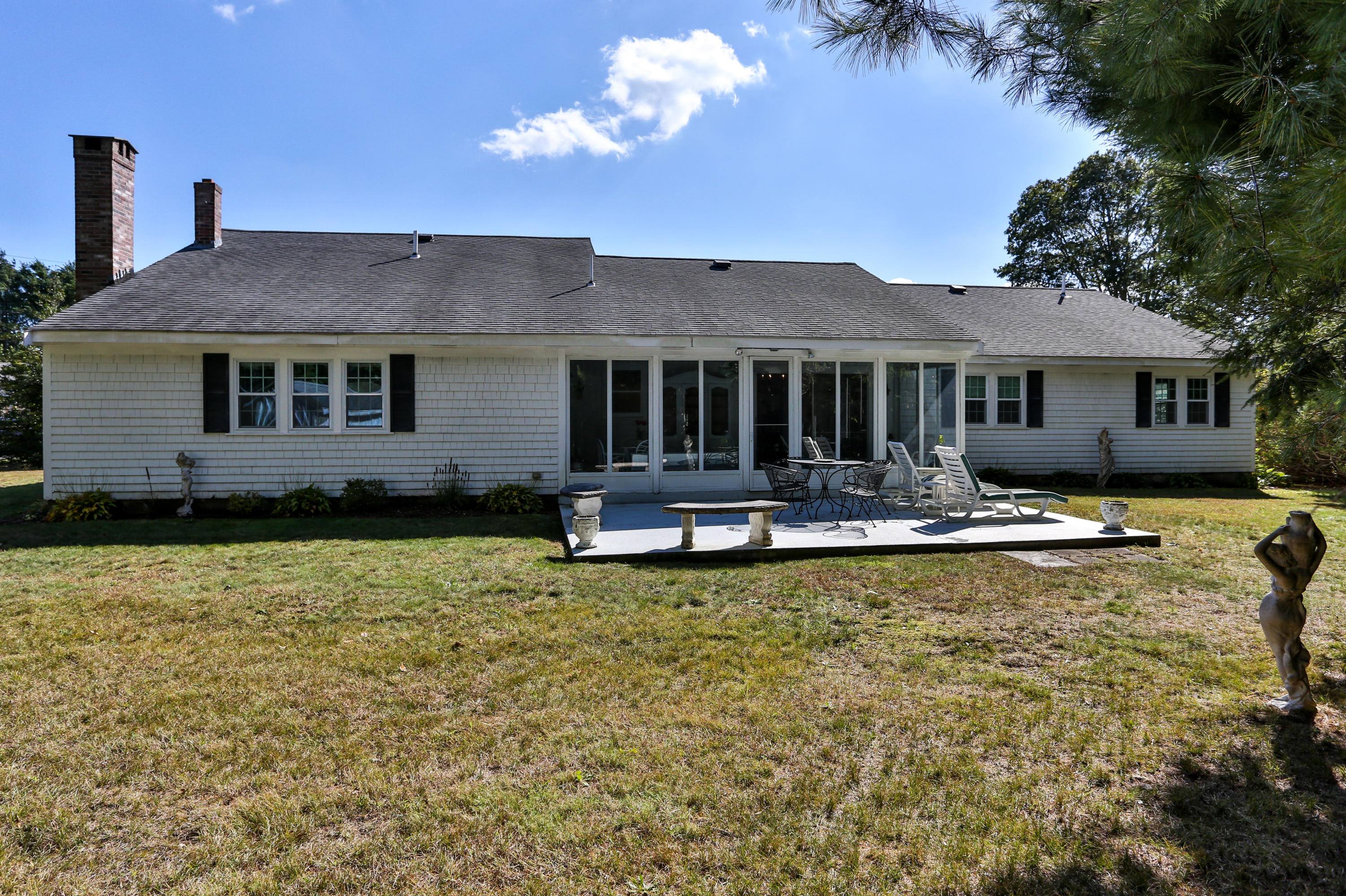 115 Foxglove Road Centerville, MA 02632 - Photo 26 of 34 115FoxLR-30