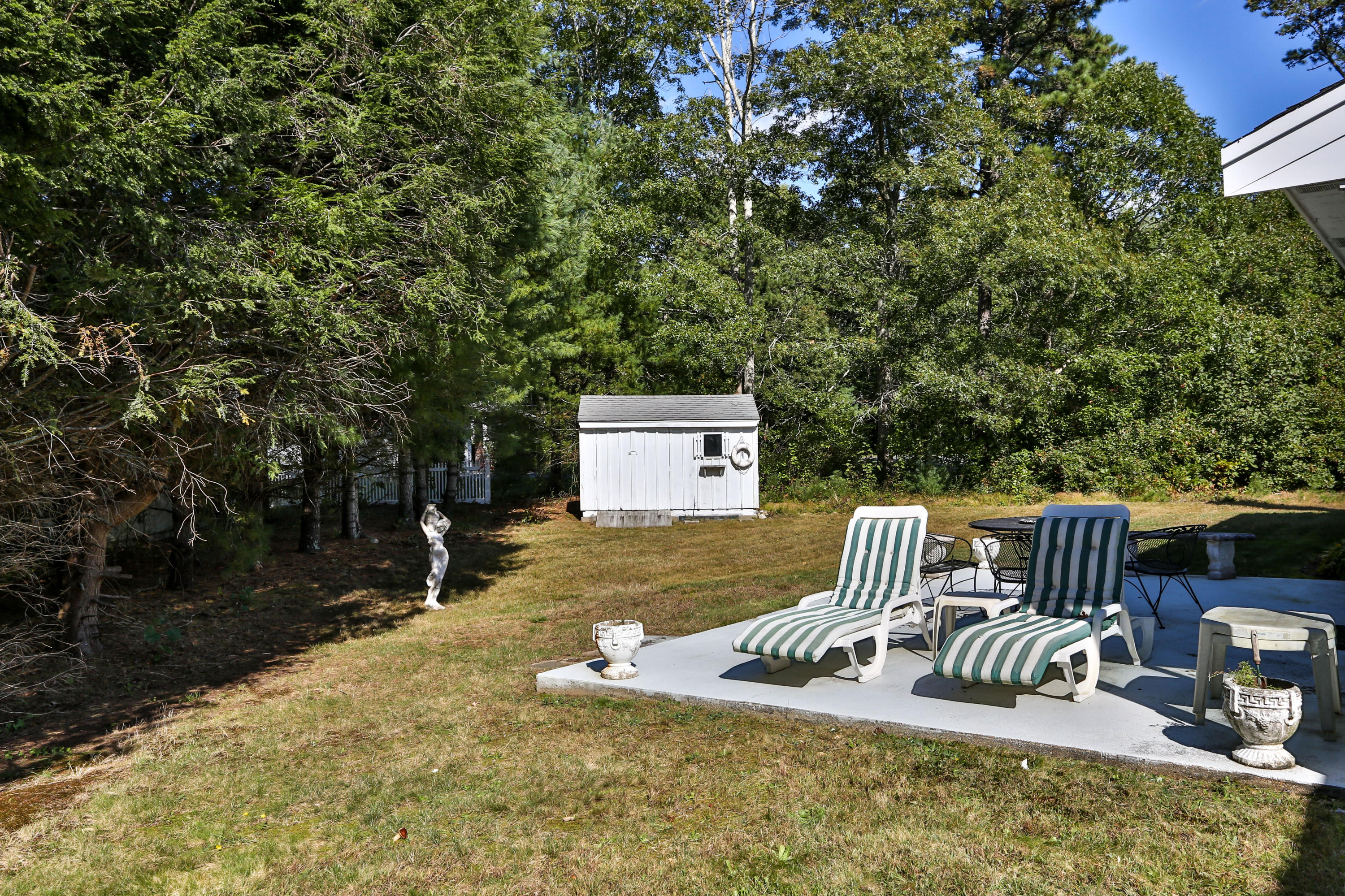 115 Foxglove Road Centerville, MA 02632 - Photo 27 of 34 115FoxLR-31
