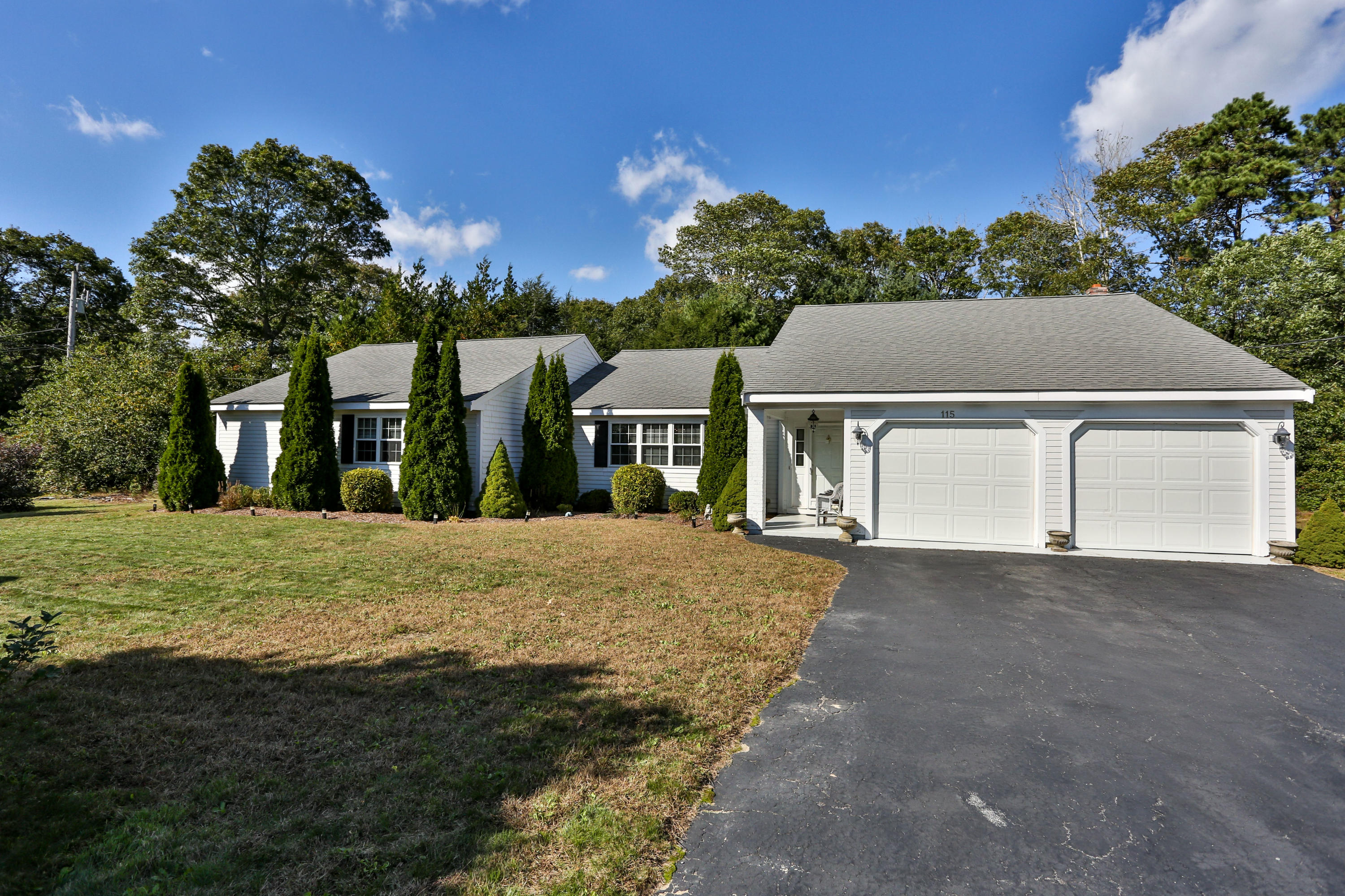 115 Foxglove Road Centerville, MA 02632 - Photo 28 of 34 115FoxLR-1