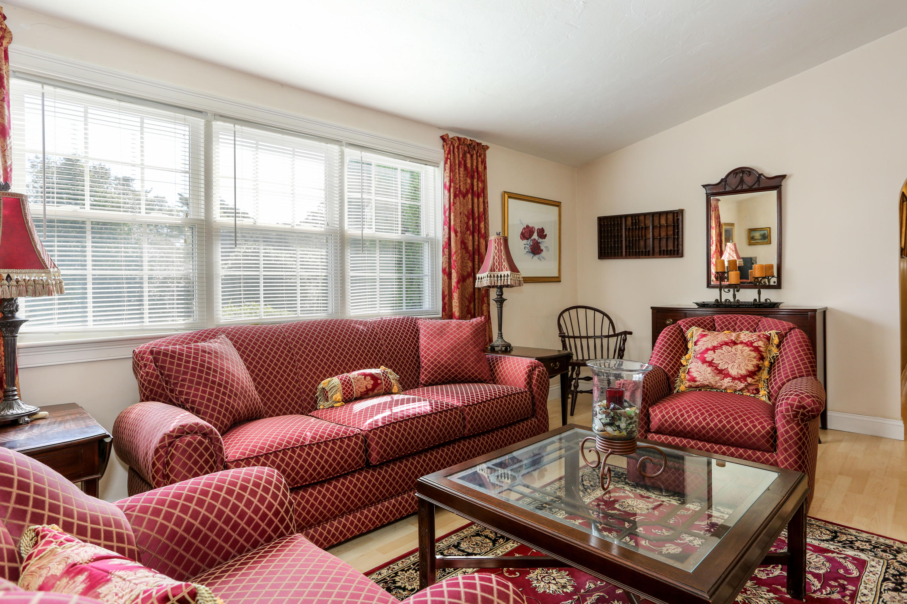 115 Foxglove Road Centerville, MA 02632 - Photo 4 of 34 115FoxLR-5