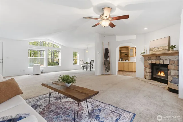 $384,500 | 30 Northeast Lake Place, Tahuya, WA 98588