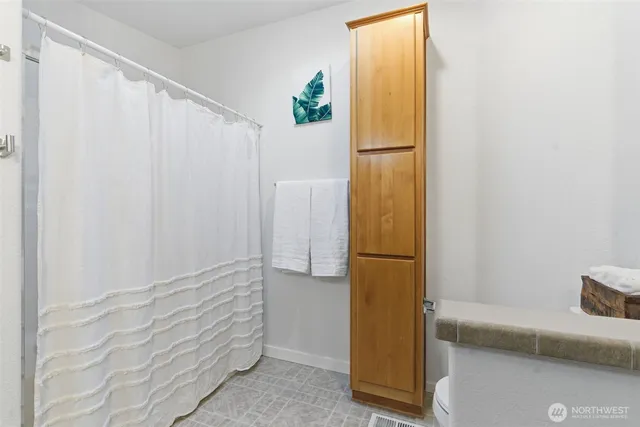 $384,500 | 30 Northeast Lake Place, Tahuya, WA 98588