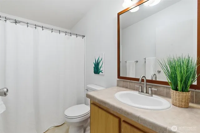 $384,500 | 30 Northeast Lake Place, Tahuya, WA 98588