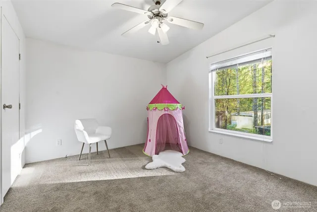 $384,500 | 30 Northeast Lake Place, Tahuya, WA 98588