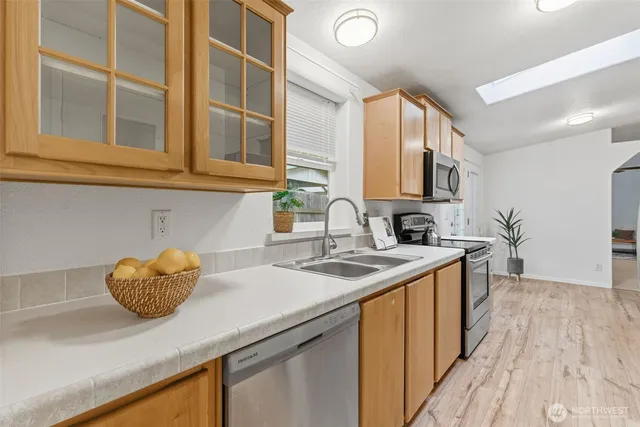 $384,500 | 30 Northeast Lake Place, Tahuya, WA 98588