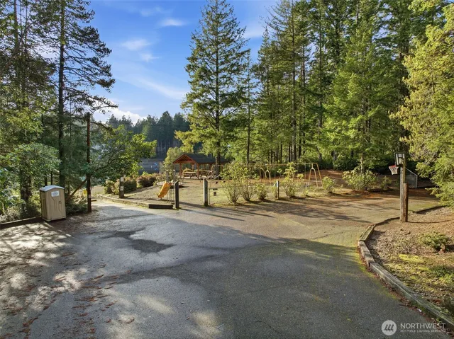 $384,500 | 30 Northeast Lake Place, Tahuya, WA 98588