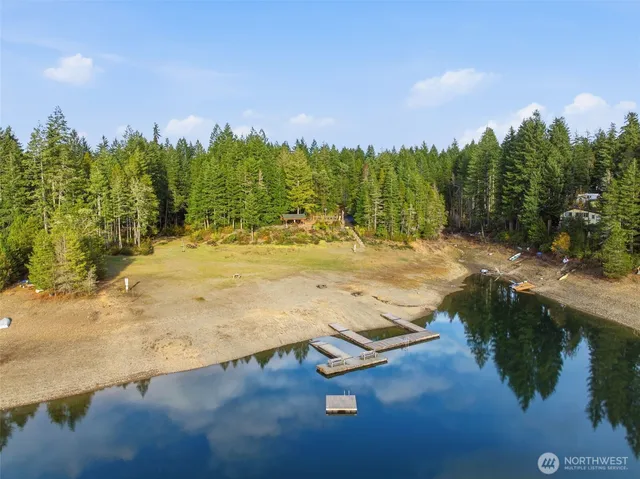 $384,500 | 30 Northeast Lake Place, Tahuya, WA 98588