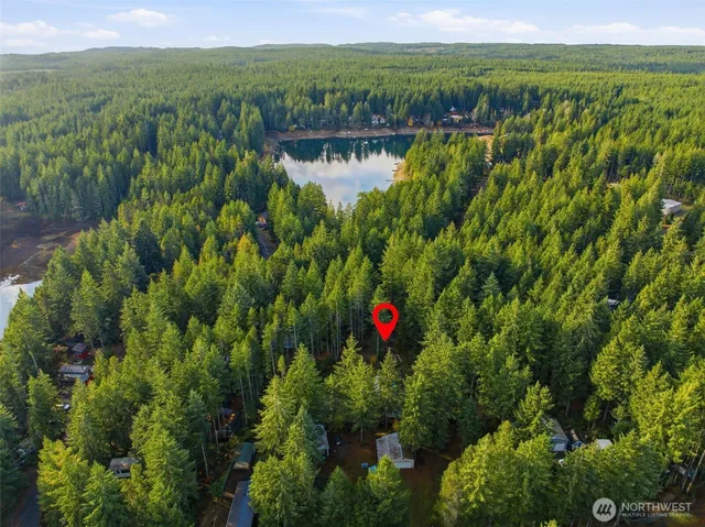 $384,500 | 30 Northeast Lake Place, Tahuya, WA 98588