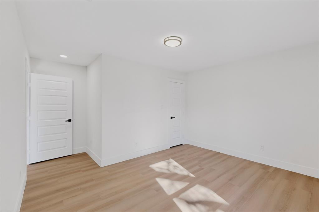 2219 Wilbur Street Dallas, TX 75224 - Photo 29 of 37 a view of a room