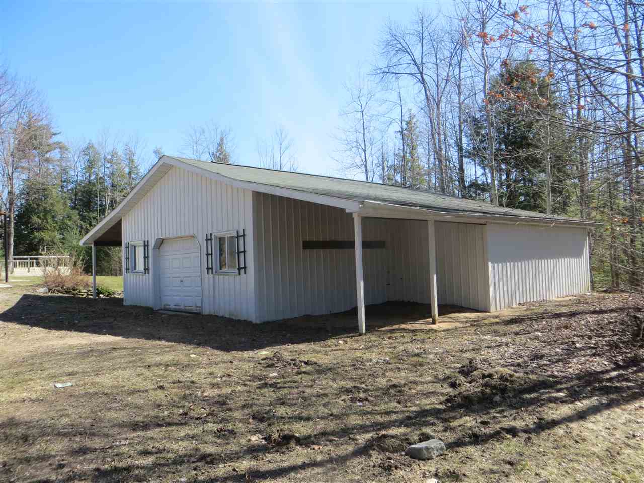 4621 Sterling Road Standish, MI 48658 - Photo 51 of 58 1813618-50.JPG