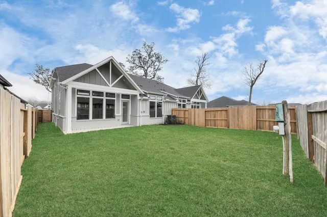 $440,219 | 1711 Sterling Water Drive, Missouri City, TX 77459