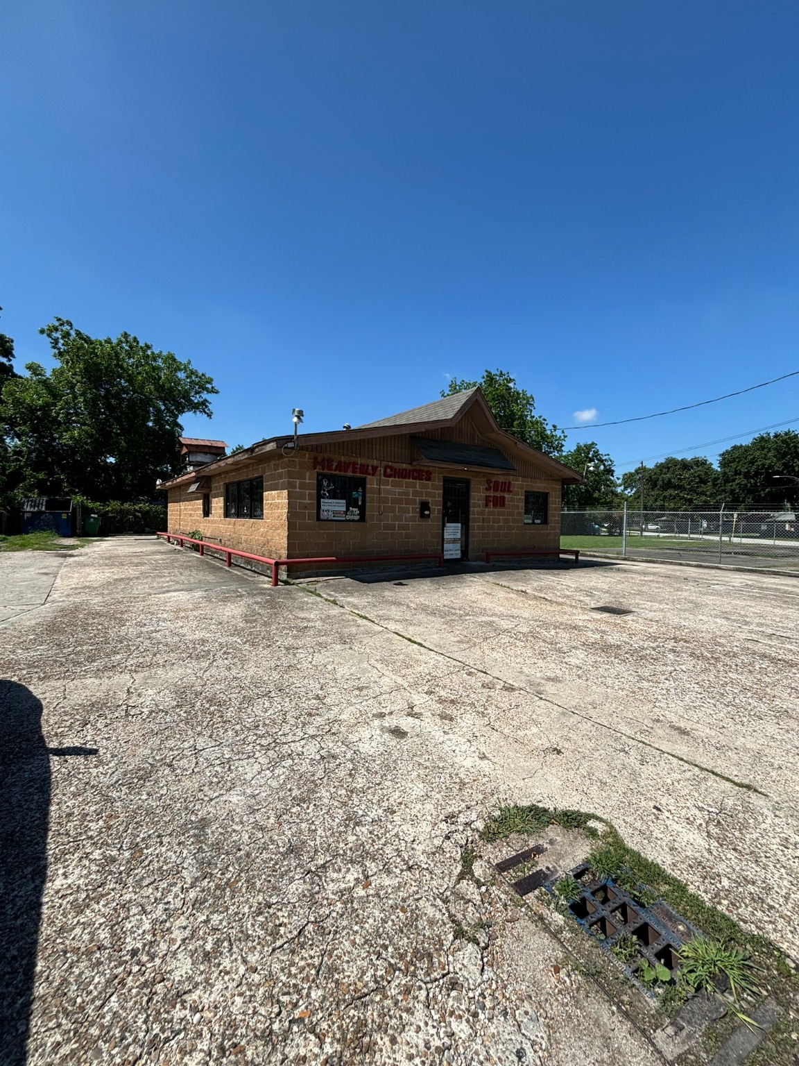 3810 Alberta Street Houston, TX 77021 - Photo 11 of 11 a view of a house with a yard