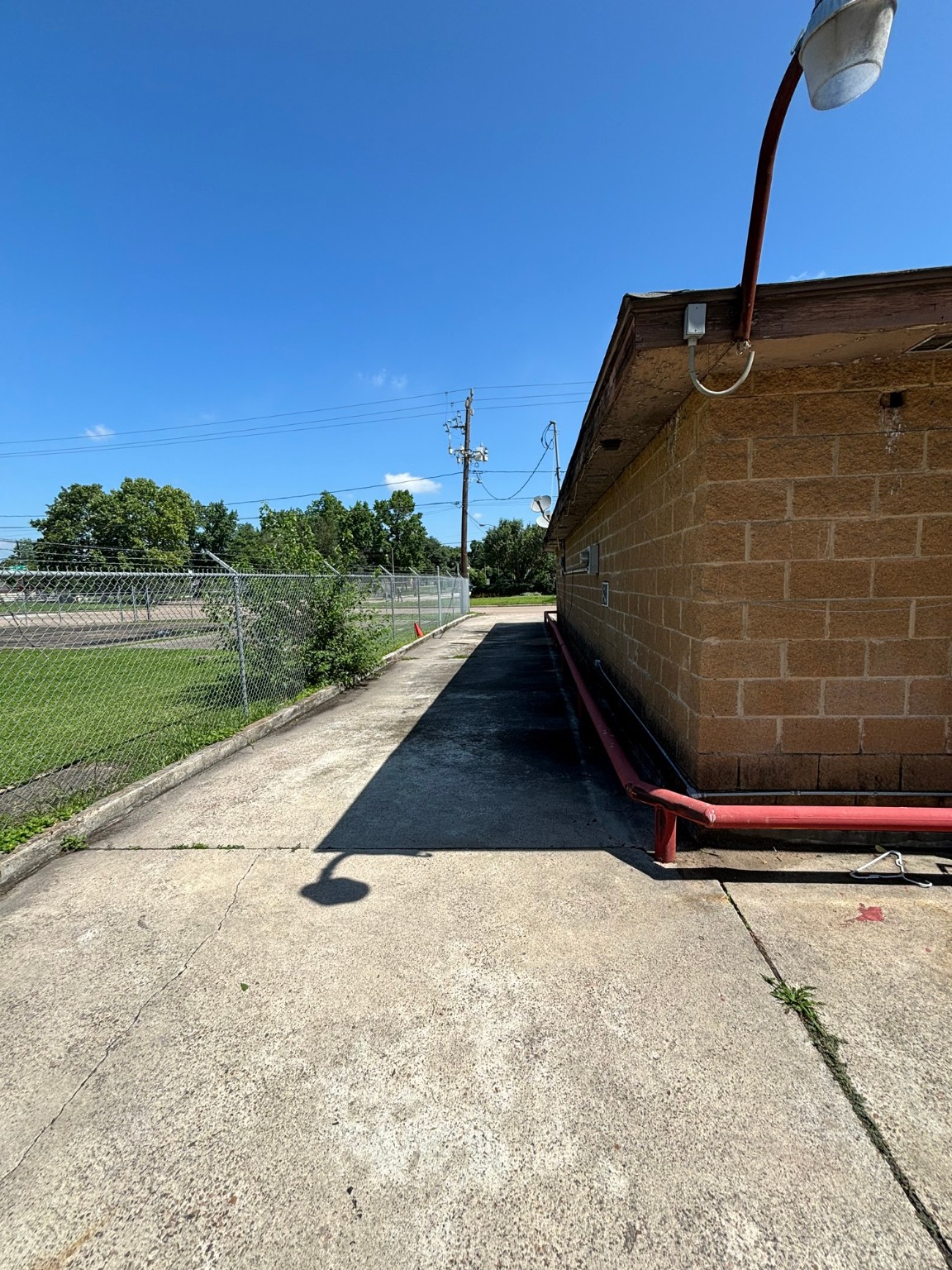3810 Alberta Street Houston, TX 77021 - Photo 4 of 11 a view of outdoor space and yard