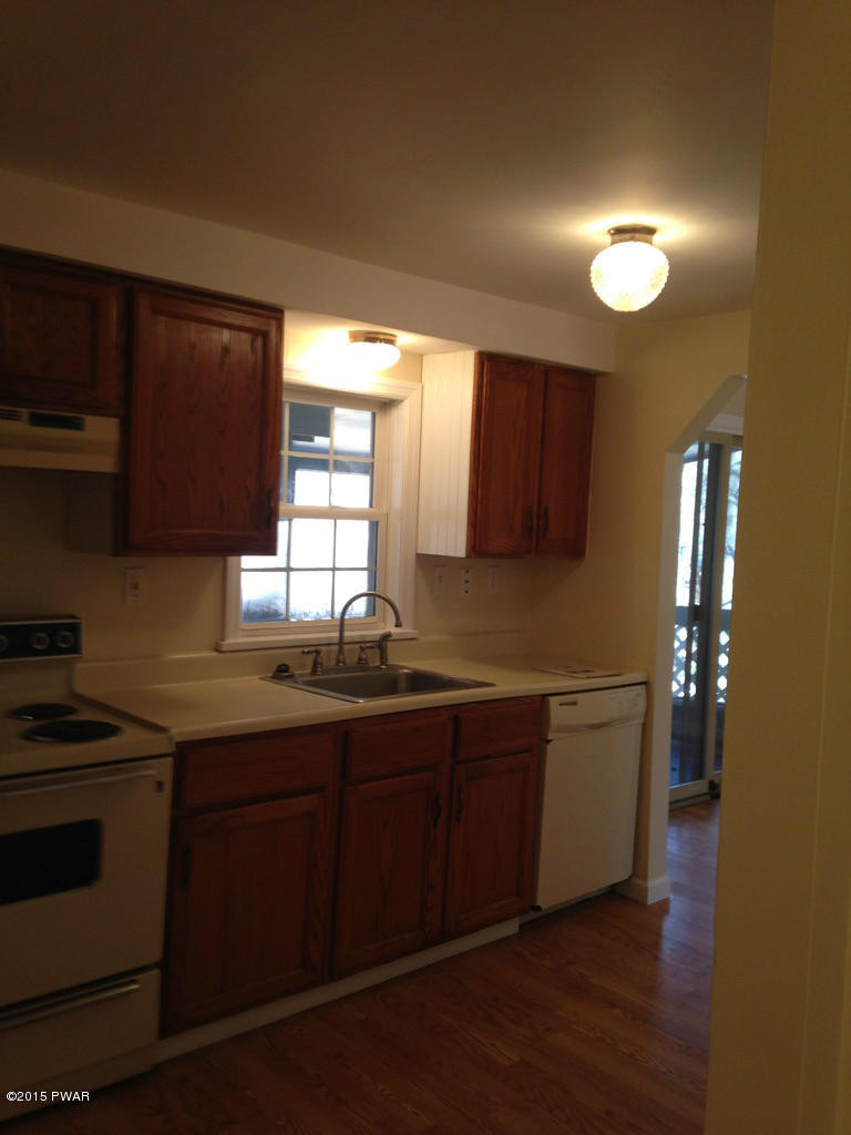 41 Westerly Rise, Unit RISE Hawley, PA 18428 - Photo 11 of 35 Gallery Image 11