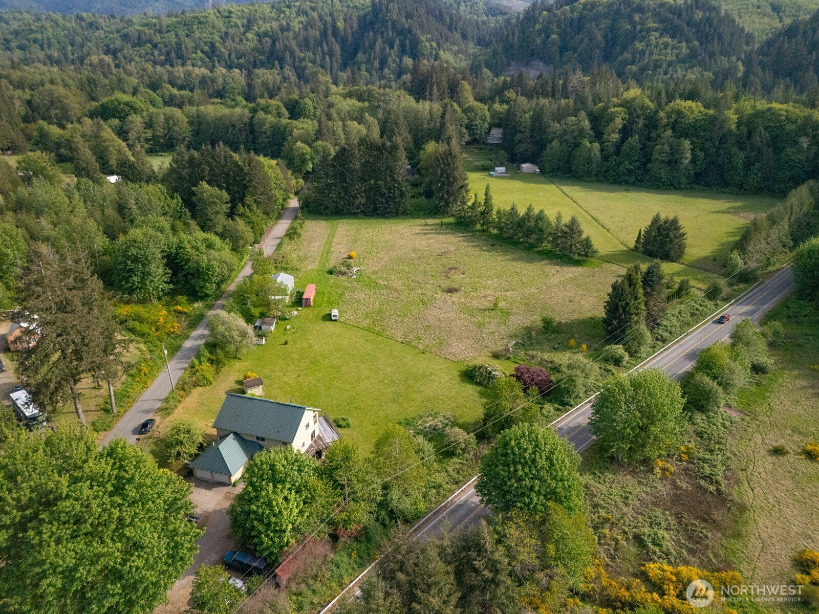 8120 Gordon Road Concrete, WA 98237 - Photo 5 of 37