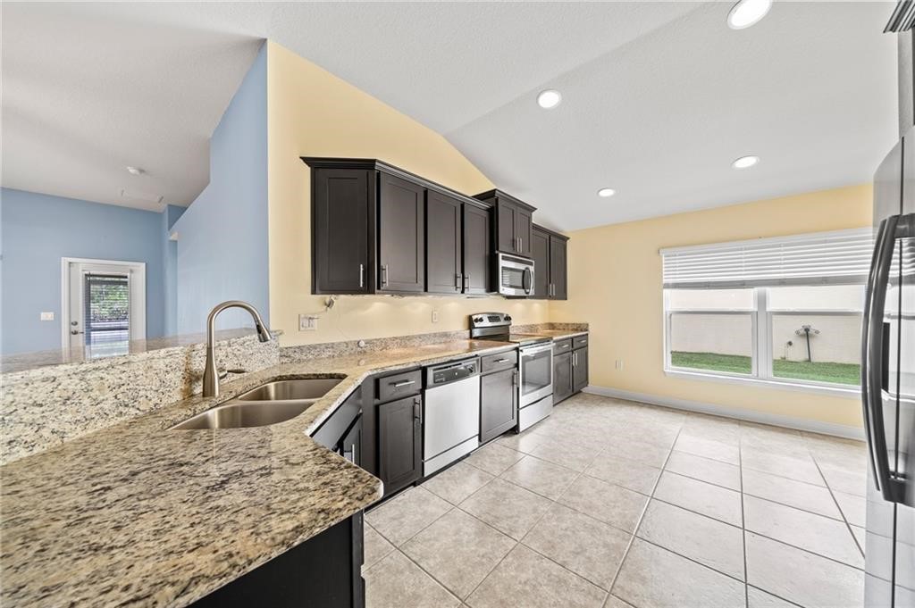 433 Briarcliff Circle Sebastian, FL 32958 - Photo 7 of 23