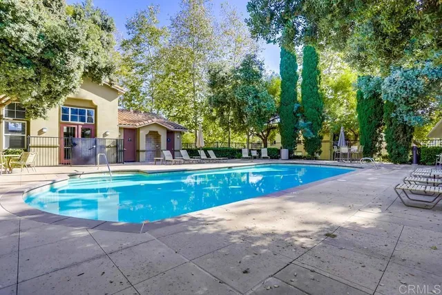 $364,594 | 14676 Via Fiesta, Unit 2, San Diego, CA 92127