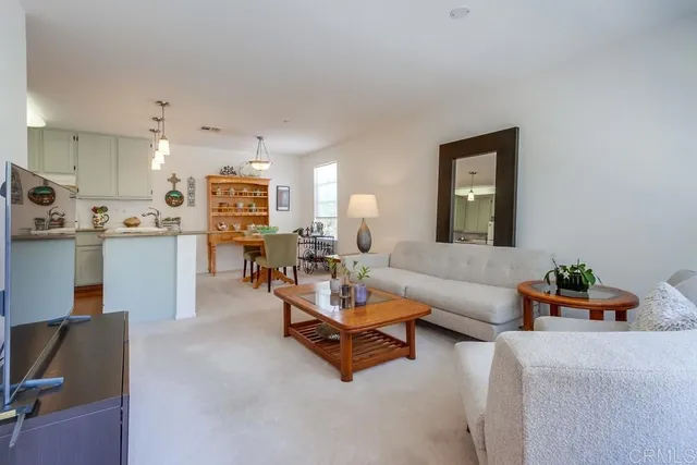 $364,594 | 14676 Via Fiesta, Unit 2, San Diego, CA 92127