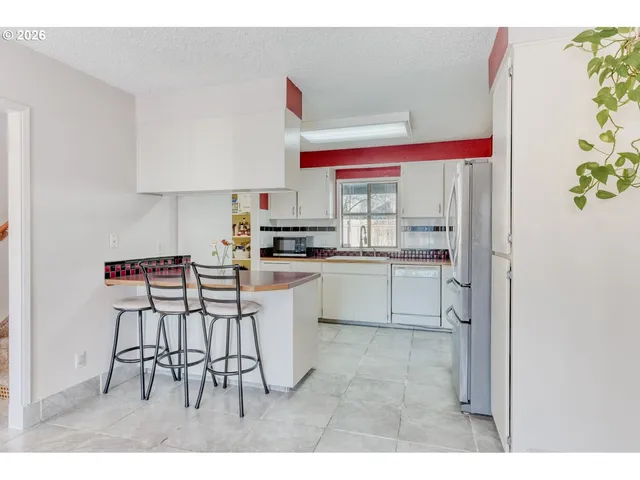 $520,000 | 6811 Southwest 170th Avenue, Beaverton, OR 97007