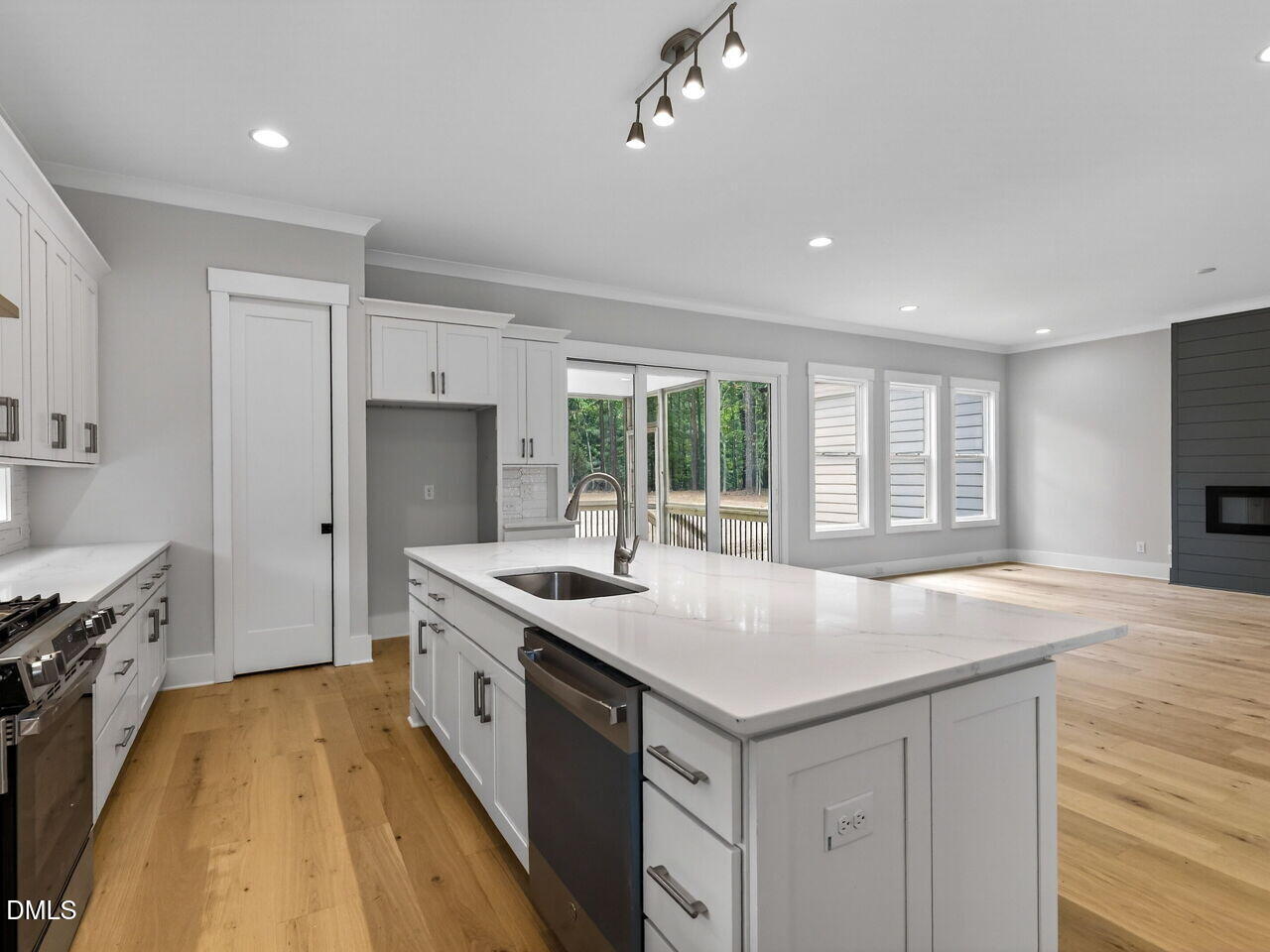 15029 Westerfield Road Wake Forest, NC 27587 - Photo 7 of 41 008-1280x960-open-kitchen